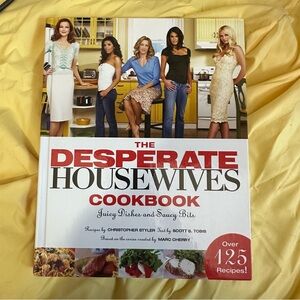 🌻5/$30🌻 BOOK: Desperate Housewives Cookbook - Juicy Dishes and Saucy Bits